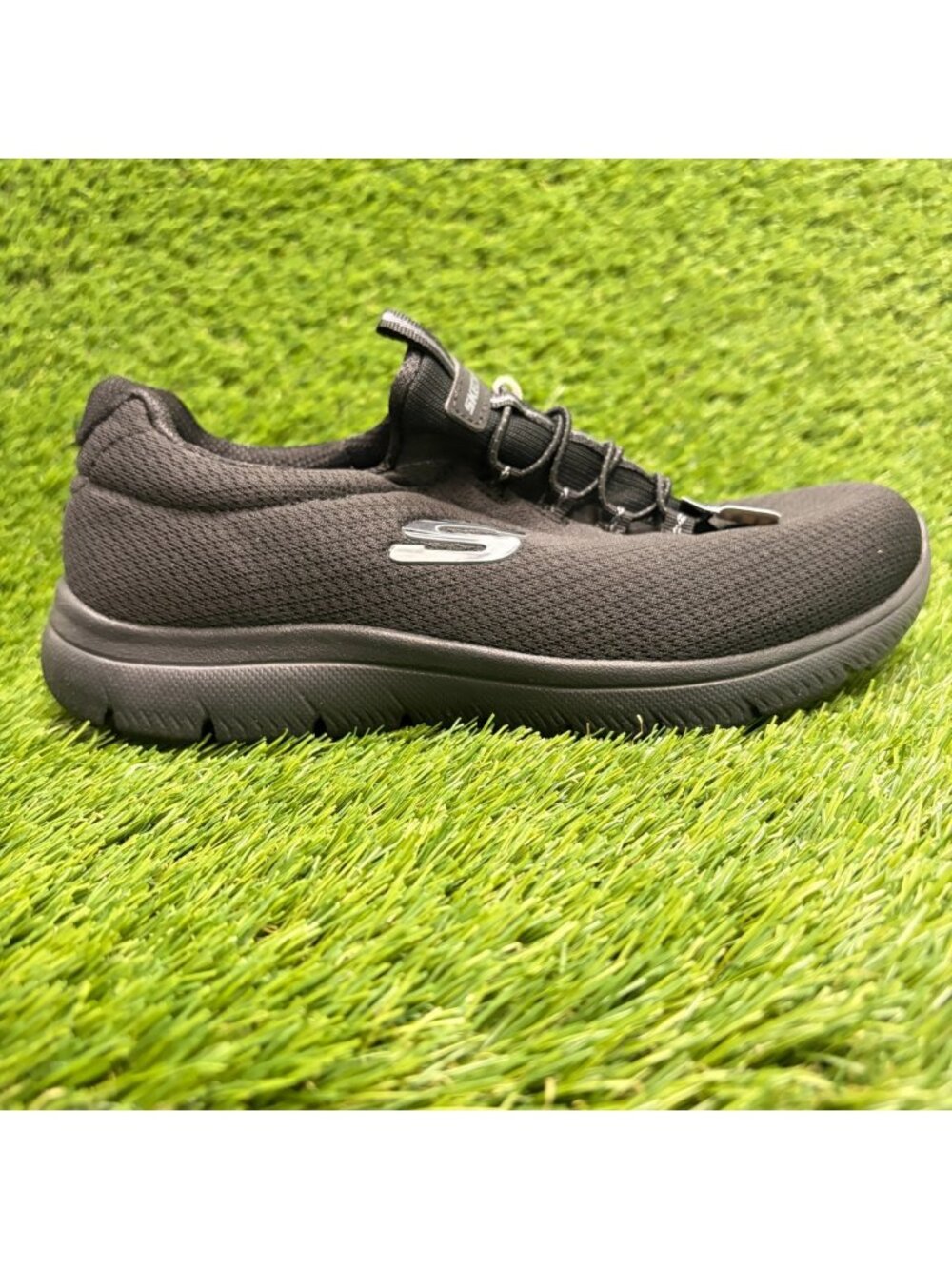Skechers Summits-Summer Blush Women Size 7D Black Walking Slip-On Shoes Sneakers